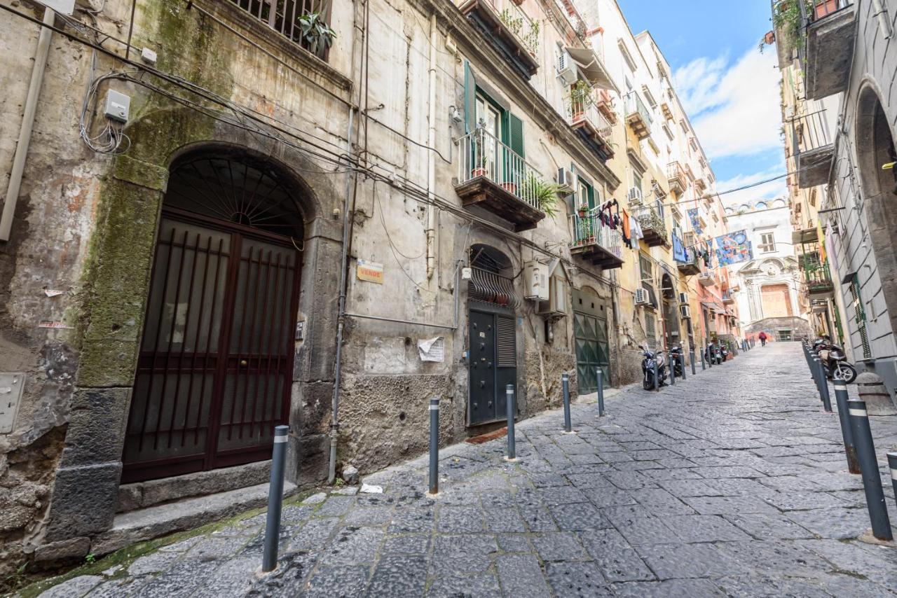 Apartment Vico Cappuccinelle 18 Naples